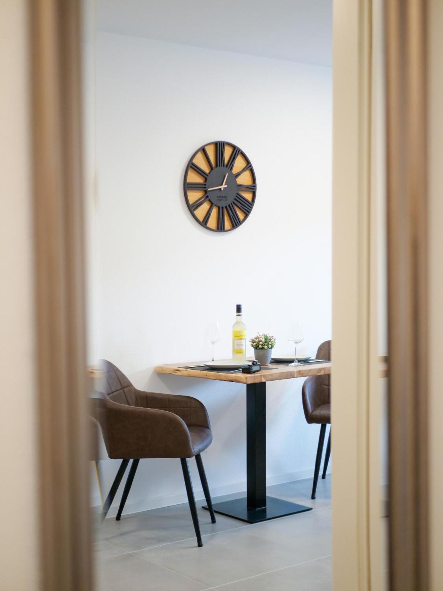 Inhome Studio Apartment - Kueche - Parken - Tv Schwabisch Hall Bagian luar foto